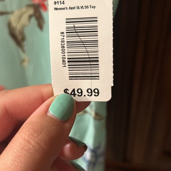 NWT Vince Camuto floral tank top - Picture 4 of 4